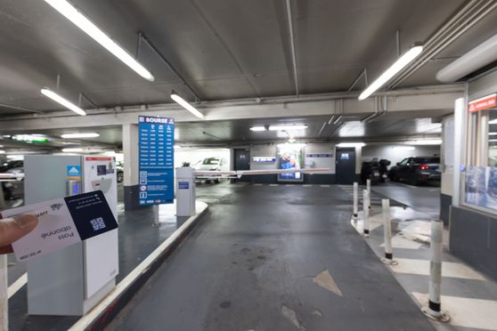 Vignette parking Métro Bourse - rue Vivienne - Paris 2