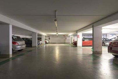 Vignette parking Gare de Saint-Ouen - rue Mozart - Clichy