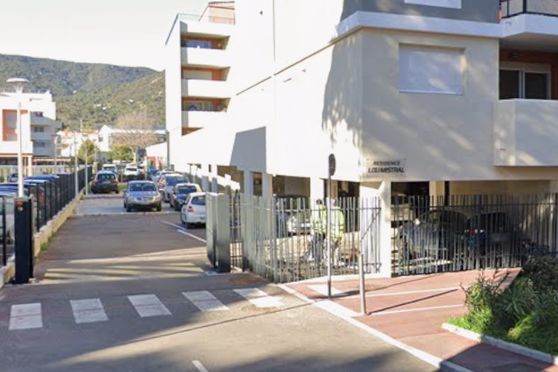 Vignette parking Centre-ville - rue du Puits Michel - Le Lavandou