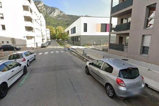 Vignette parking École Jean Macé - rue Henri Tarze - Grenoble