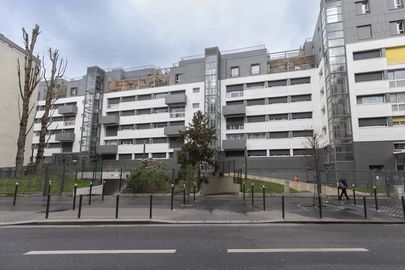 Parking 2 rue Vergniaud - Théâtre 13