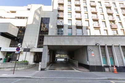 Parking Métro Pont de Neuilly (Avenue de Madrid) - Charly scoot - rue du Pont - Neuilly sur Seine