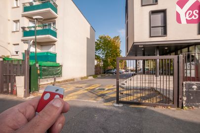 Parking Sapeurs Pompiers - 23 avenue de la République - Villeparisis