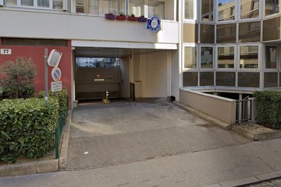 Parking 132 rue Louis Becker - rue Hippolyte Kahn - Villeurbanne
