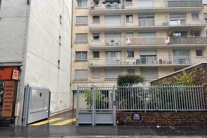 Vignette parking Métro Commerce - rue Mademoiselle - Paris 15