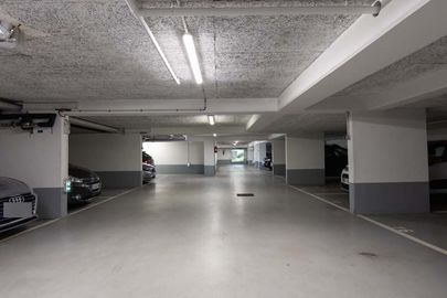 Parking Avenue Charles de Gaulle - Le Plessis Robinson