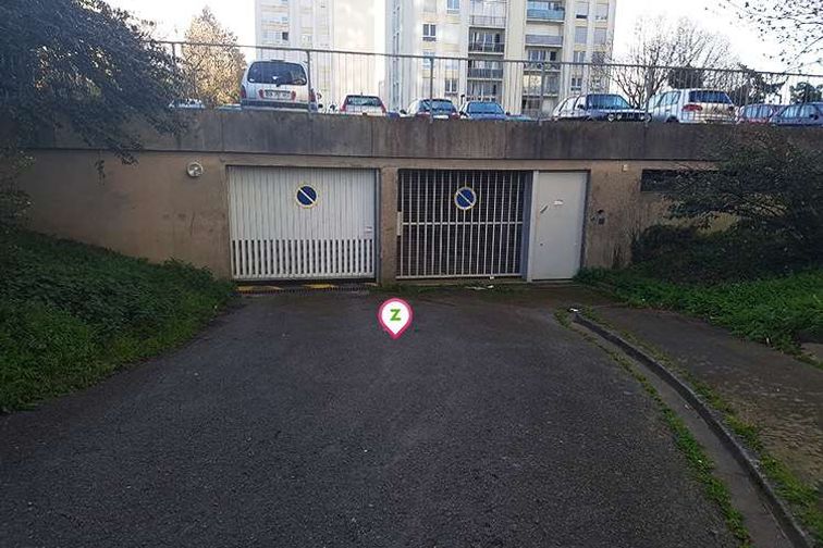 Rennes - Hautes Ourmes - Poterie - Parking réservable en ligne - Rennes