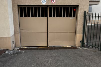 Parking 19 rue Médéric - Clichy