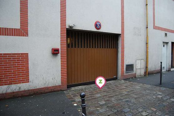 Vignette parking Ivry sur Seine - Gare d'Ivry sur Seine - Lénine