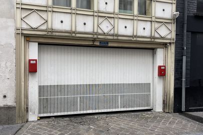 Parking Aqua by - Bastille - 5 passage Louis Philippe - Paris 11