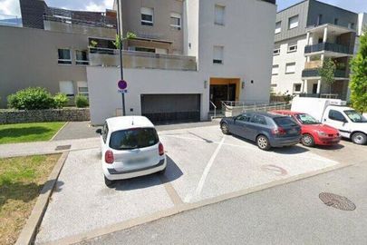 Parking 28 rue de la Chartreuse 38120 Saint égrève - Saint Egrève