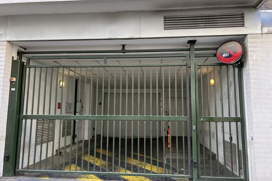 Vignette parking Librairie Moorthamers - rue de la Procession - Paris 15
