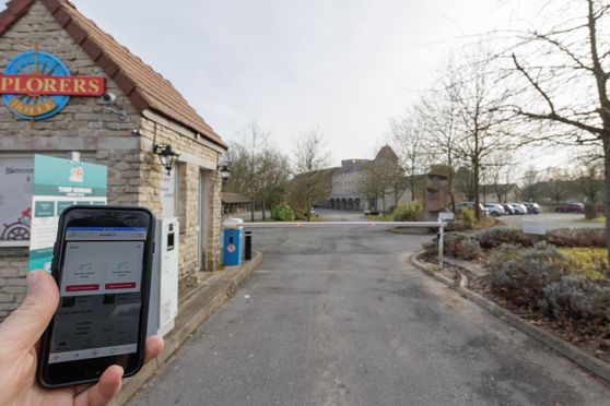 Vignette parking Disneyland - Magny le Hongre - Hotel Explorers