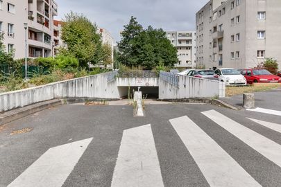 Vignette parking Ecole Robespierre - rue François Millet - Nanterre