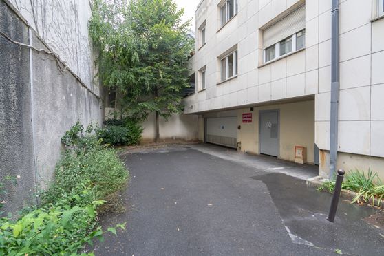 Vignette parking Relais des Chaufourniers - impasse Chausson - Paris 10