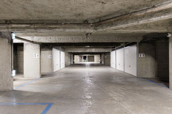 Vignette parking Colonel Fabien - rue Louis Blanc 75010 - Paris 10