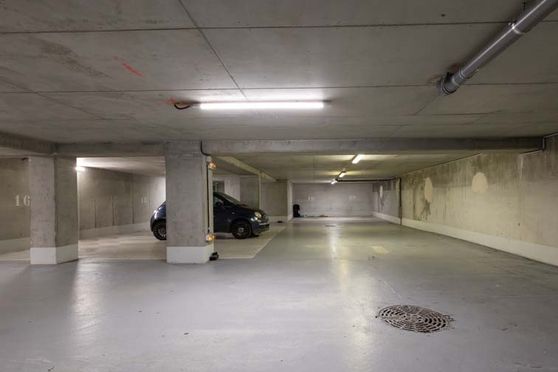 Vignette parking Église Notre-Dame-de-Lourdes - rue Anatole France - Chaville