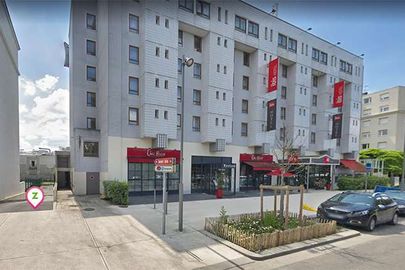 Parking Champs-sur-Marne - Gare Noisy-Champs RER - Ibis