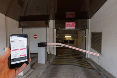 Parking Métro Porte de Versailles - Hotel Océania Porte de Versailles