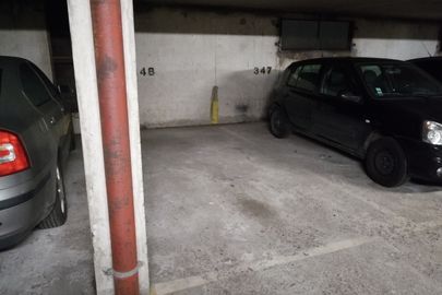 Parking 2 allée de la Clairière - place 348 - [partner_contact_id=46486]