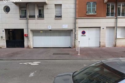 Parking Montrouge - Cimetière de Bagneux - Stade Jean Lezer