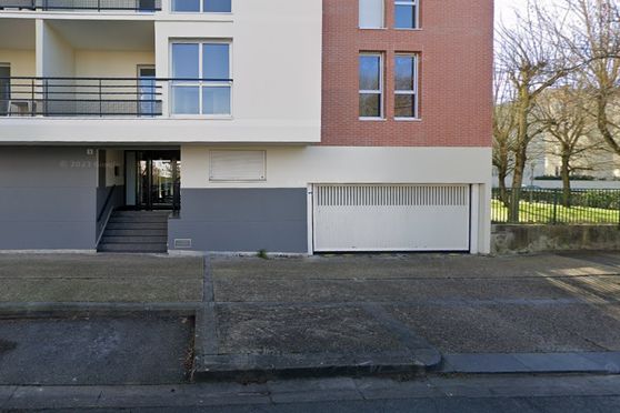 Vignette parking Centre Medical Villaroy - rue André leroi Gourhan - Guyancourt