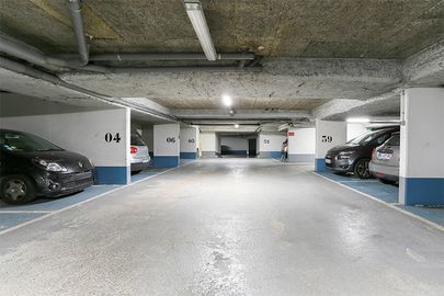 Parking Métro Pont de Levallois-Bécon - rue Antonin Raynaud - Levallois Perret