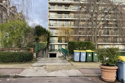 Parking Petit Chambord - allée de Trévise - Sceaux