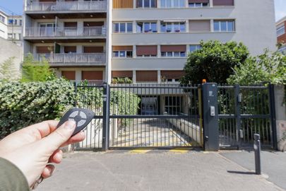 Parking Métro Robespierre - rue Valette - Montreuil