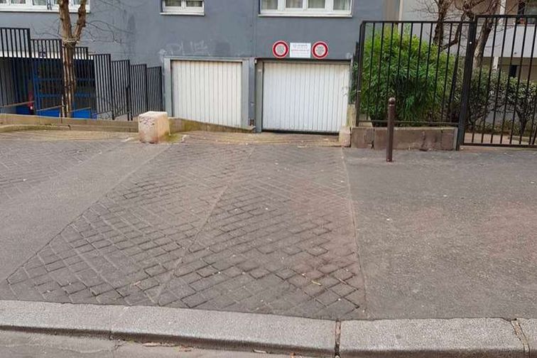 Paris - Buttes-Chaumont - Belleville - Parking réservable en ligne - Paris