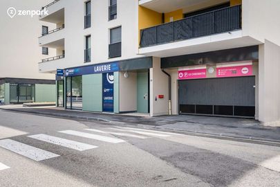 Parking Saint-Julien-en-Genevois - Gare de Saint Julien en Genevois - rue de l'Industrie