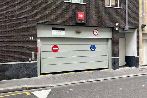 Vignette parking Paris - Gare Montparnasse - rue du Texel