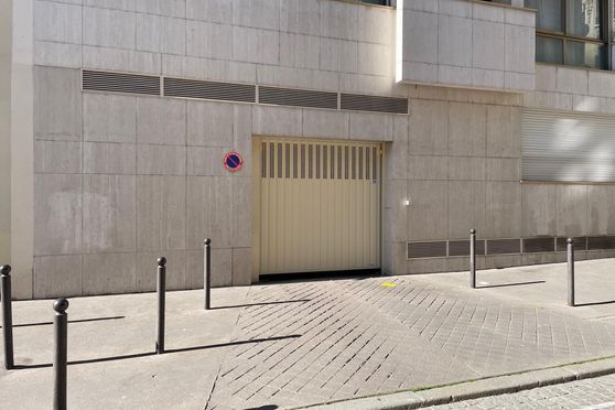 Vignette parking Ambassade de Bulgarie. - 171 rue de L'université - Paris 7