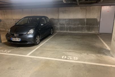 Parking Square Clarissa Jean-Philippe - 123 rue de la Reine Blanche - Carrières sous Poissy