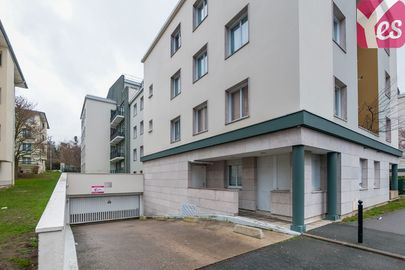 Parking Gare RER Le Chénay Gagny - Sud