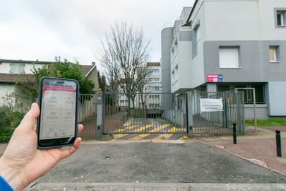 Parking École primaire privée Fidélis - rue Jules Verne - Montreuil