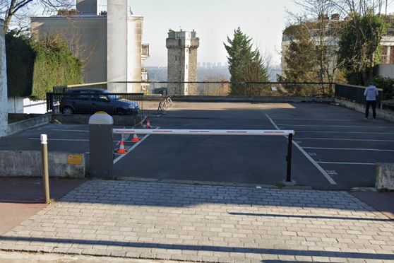 Vignette parking Gare Suresnes-Mont-Valérien - 132 boulevard Maréchal de Lattre de Tassigny