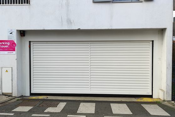 Vignette parking All Suites Appart Hôtel Massy TGV - rue de l'ancienne Gare Militaire