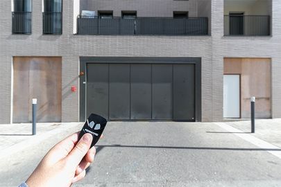 Parking Ecole Eugénie Cotton - place Colette Lepage - Montreuil