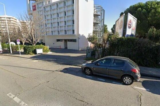Vignette parking Marseille - Bonneveine - B&B Hotel