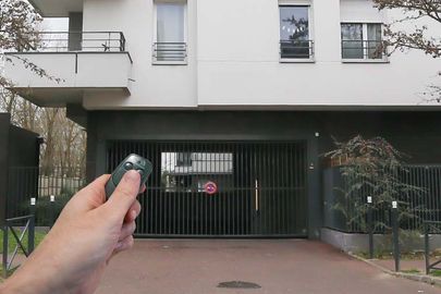 Parking École de Biologie Industrielle - avenue Des Genottes - Cergy