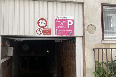 Parking Paris - Gambetta - Cimetière de Charonne