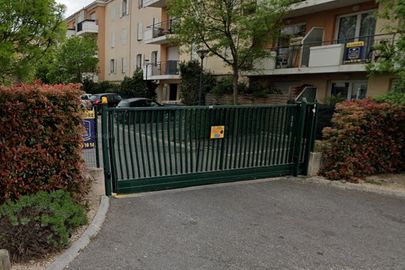 Parking 29, rue des erables - Le Pontet
