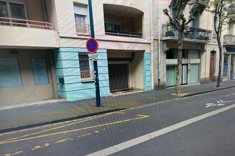 Clermont-Ferrand - Gare de Clermont-Ferrand - avenue Edouard Michelin - Parking réservable en ligne - Clermont-Ferrand