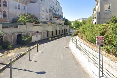 Parking 3 allée des cornouillers - Champs sur Marne