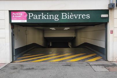 Parking Plessis Piquet - rue de Bièvres - Clamart