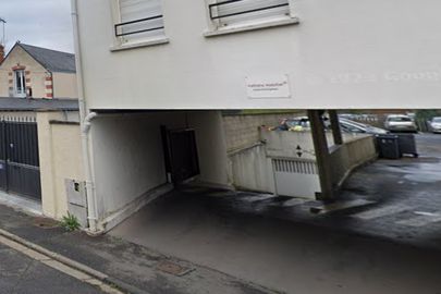Parking Beffroi - rue de Jemmapes - Tours