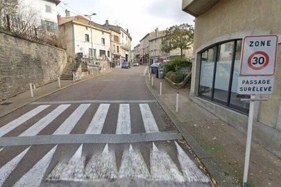 Parking Ambérieu-en-Bugey - Mairie Ambérieu - Aristide Briand