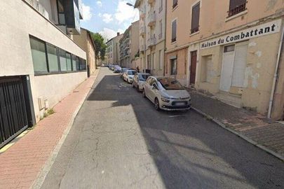 Parking Saint-Fons - Gare de St Fons - Hall des fêtes