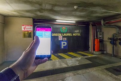 Parking Métro Pont de Levallois-Bécon - rue Thierry Le Luron - Levallois Perret